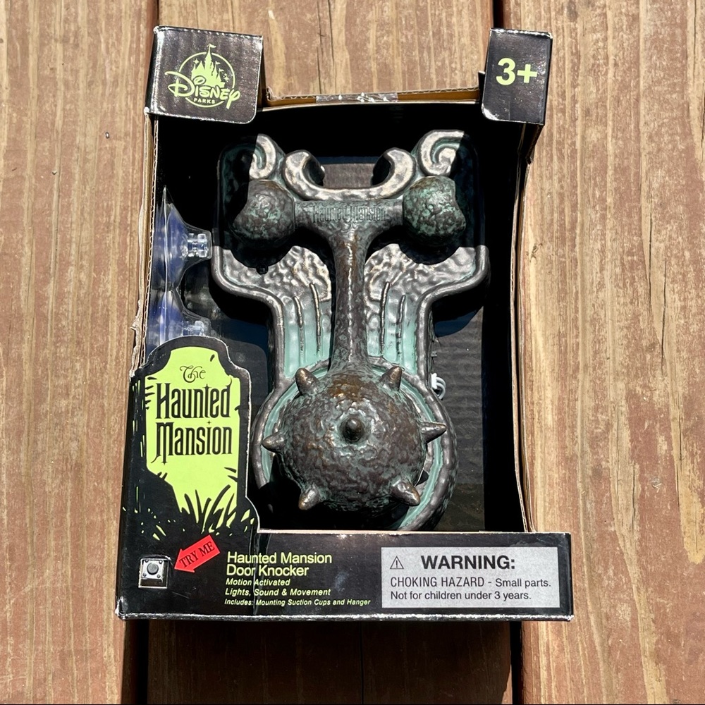 Disney Parks The Haunted Mansion Door Knocker Lights and Sounds NIP